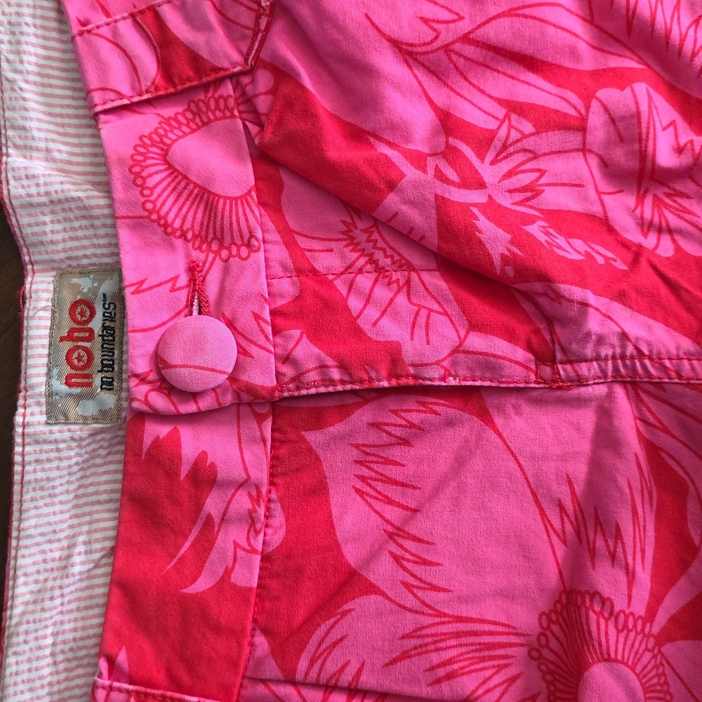 (J32) No Boundaries Juniors Sz 15 Pink Floral  Shorts - Picture 2 of 6